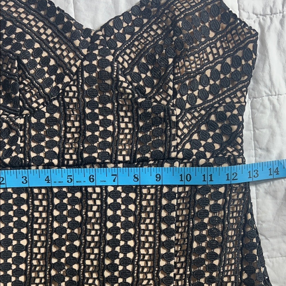 Lulus new rules black lace Bodycon midi dress with slit size S NWT - Picture 6 of 12